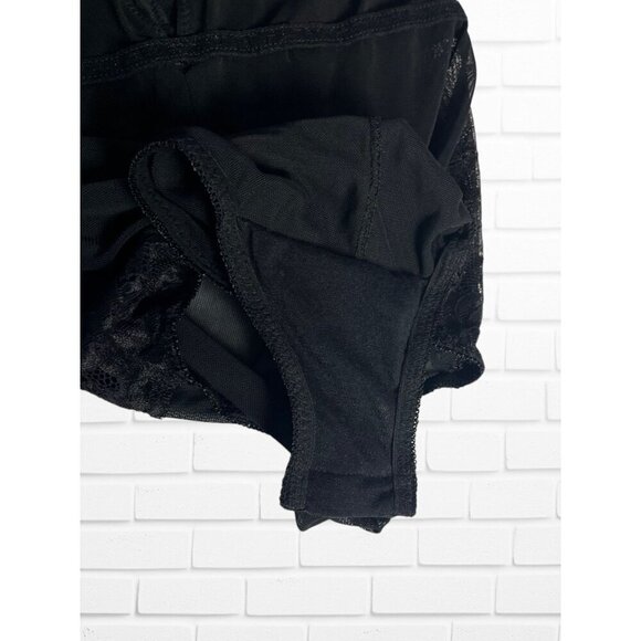 Marilyn Monroe Bodysuit Women's Size Medium Black Lace Mesh Lingerie Sleep - Picture 8 of 8